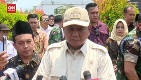 VIDEO: Kunjungi Makam Leluhur, Prabowo: Gak Nyekar Takut Kualat