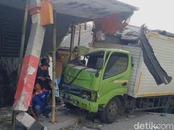 Korban Tewas Truk Tabrak Motor dan Rumah di Klaten Bertambah!