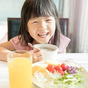 4 Kebiasaan Unik yang Bikin Anak Sehat di Jepang, Ternyata Nggak Asal Makan Siang di Sekolah