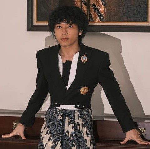 Debut di Usia 14 Tahun, Hyein NewJeans Kini Dipilh Jadi Brand Ambassador  Louis Vuitton - Tribunsolo.com