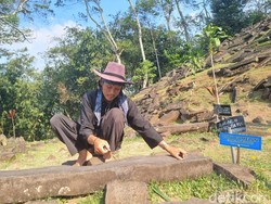 Gunung Padang Menyimpan Batuan Aneh, Bahkan Ada yang Bisa Berbunyi