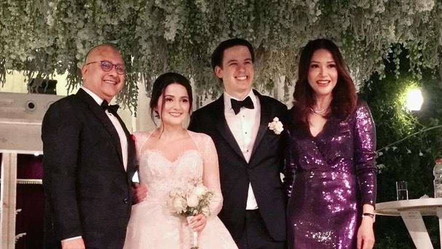 Maia Estianty dan Irwan Mussry Liburan ke Israel