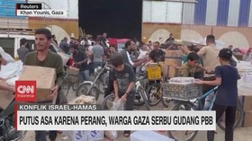 VIDEO: Putus Asa Karena Perang, Warga Gaza Serbu Gudang PBB