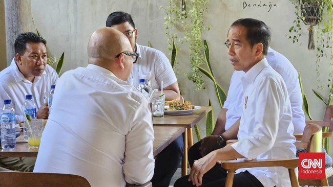 Umbas mengklaim pertemuan pihaknya dengan sang presiden itu terjadi karena diundang Jokowi untuk makan siang bersama sambil membahas perkembangan nasional.