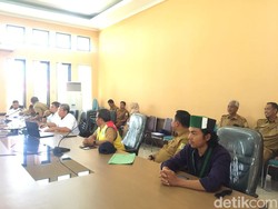Kabel PLTM Sinjai Halangi Jalan, Kontraktor Akui Terhambat Regulasi