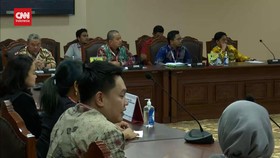 VIDEO: Pelapor Minta Ketua MK Dipecat dan Coret Nama Gibran Di KPU