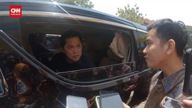 VIDEO: Gibran Mengaku Akan Batal Blusukan Demi Dampingi Erick Thohir