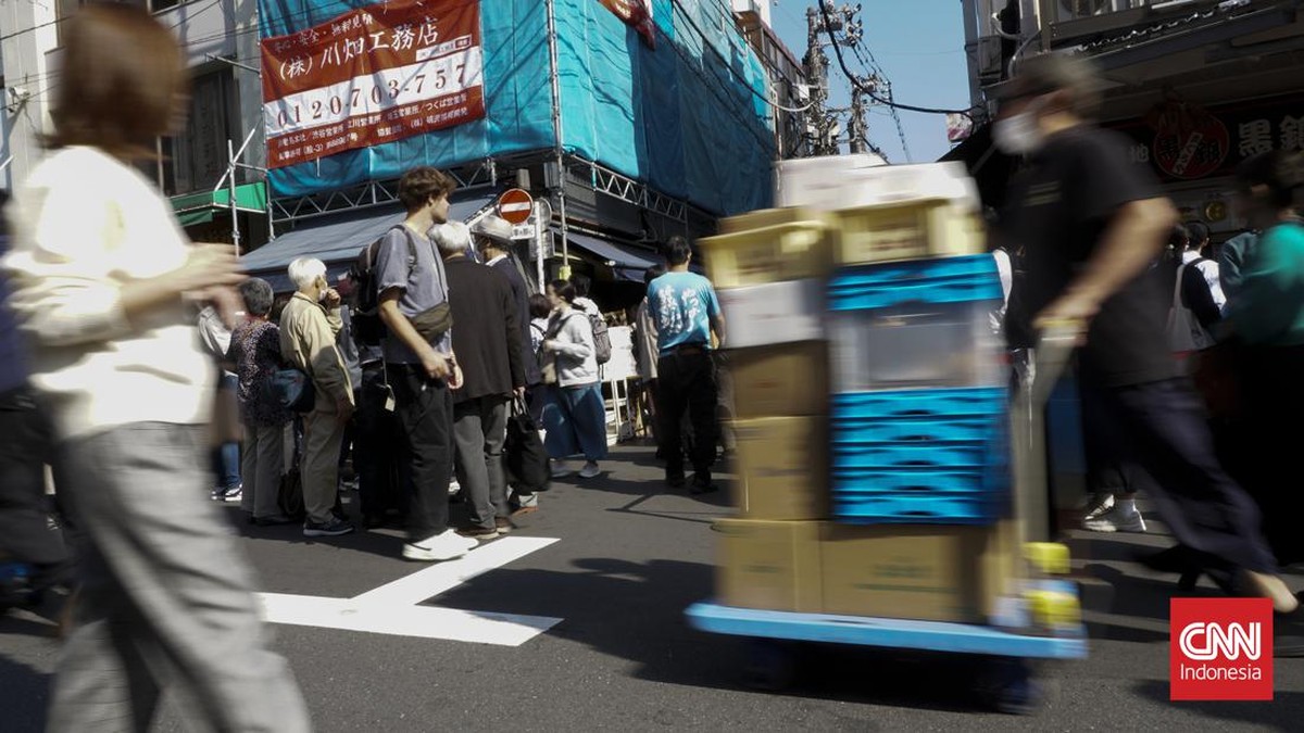 FOTO: Tsukiji Market, Pasar yang Jadi Magnet Wisatawan di Jepang