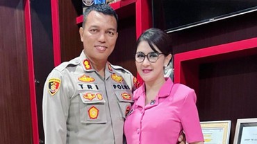 img-title Profil Tri Goffarudin Suami Uut Permatasari Naik Pangkat Kombes Usai Dimutasi