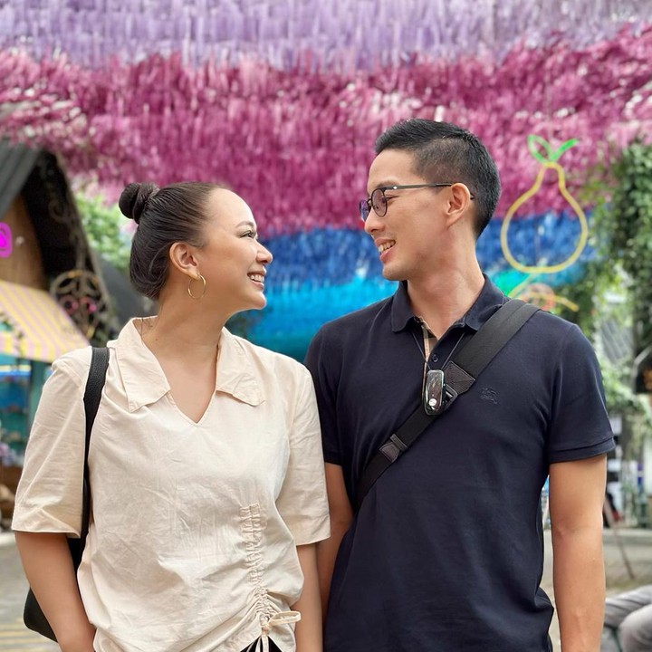 <p>Diketahui, suami Yuanita merupakan seorang pengusaha sukses. Meski jarang tersorot publik, ia kerap membagikan potret bersama di akun Instagramnya. (Foto: Instagram @yuanitachrist)<br /><br /><br /></p>