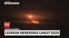 VIDEO: Ledakan Menerangi Langit Gaza