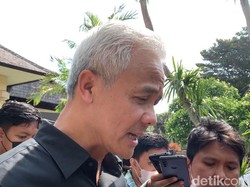 Bingungnya Ganjar Balihonya Dicopot karena Jokowi Datang: Tak Perlu Berlebihan