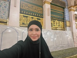 Masyaallah, Cerita Maia Estianty Mendadak Jadi Pembimbing 17 Jemaah ke Raudhah