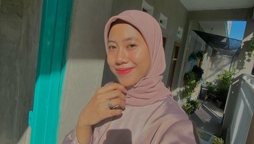 Terpopuler: Gaji Megawati Atlet Voli Indonesia VS Makna Emoji Semangka