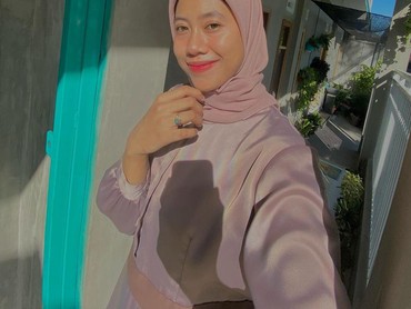 Terpopuler: Gaji Megawati Atlet Voli Indonesia VS Makna Emoji Semangka