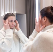 Mengenal Fenomena Beauty Anxiety: dari Faktor Pemicu hingga Cara Terbaik Mengatasinya!