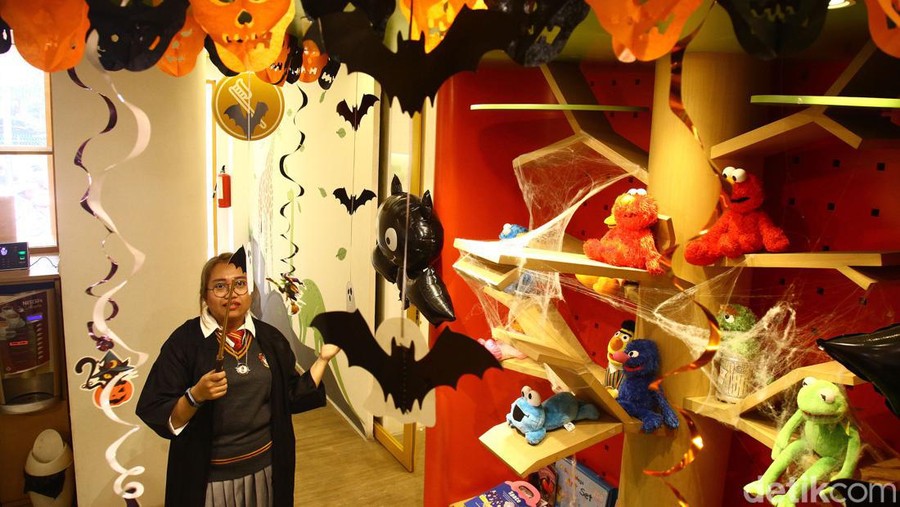perayaan halloween di dental care