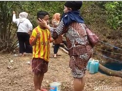 Terus Diambili Warga, Debit Air Telaga Biru Bengkulu Menyusut