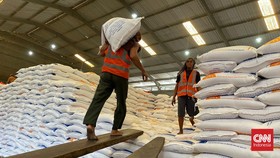 3.500 Ton Beras Impor Asal Kamboja Tiba di Tanah Air Hari Ini
