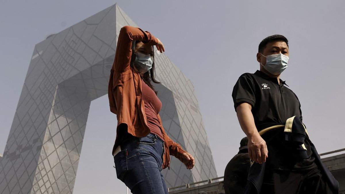 FOTO: Beijing Kelabu Berselimut Kabut Polusi