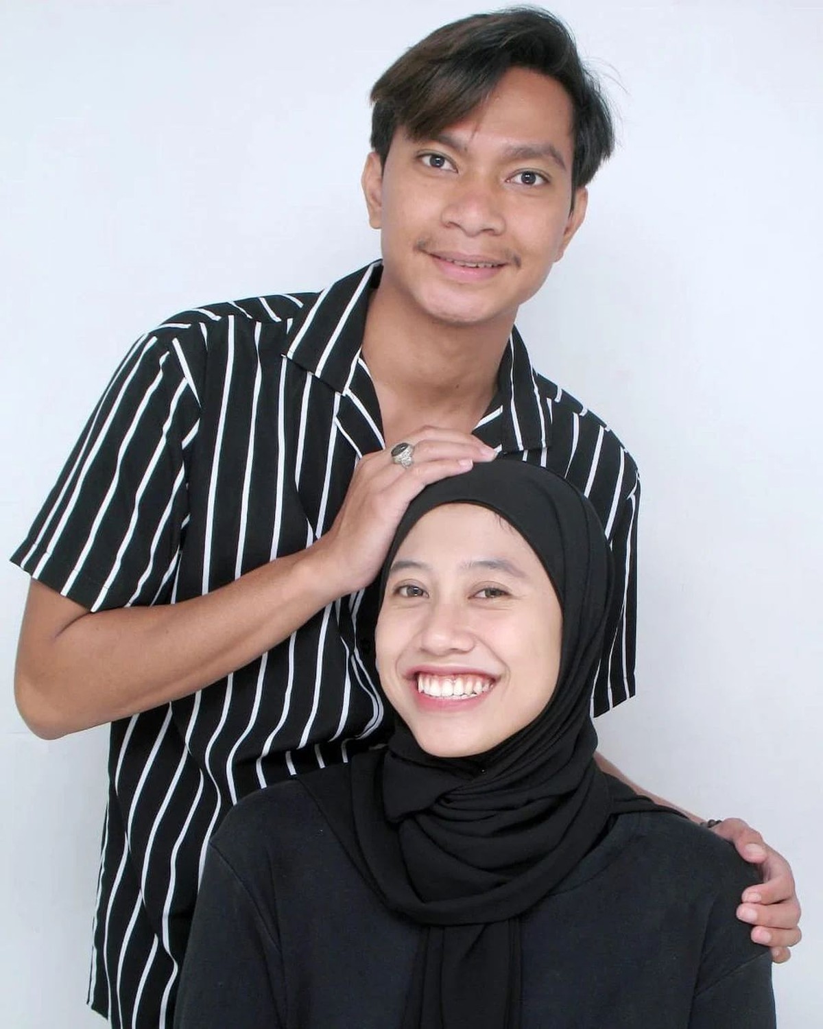 Megawati Hangestri dan Dio Novandra