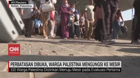 VIDEO: Perbatasan Dibuka, Warga Palestina Mengungsi ke Mesir