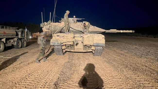 Tentara di tank Israel menembak pasukan sendiri di Gaza utara, Jabalia, pada Rabu (15/5). Insiden ini menyebabkan lima orang tewas.