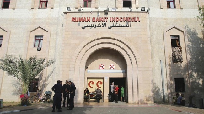 Terungkap Horor Kebiadaban Israel Kepung dan Serang RS Indonesia Salah satu staf lokal MER-C di RS Indonesia mengungkapkan horor kebiadaban pasukan Israel mengepung dan menyerang rumah sakit tersebut di Jalur Gaza.