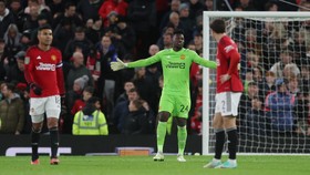 Man Utd Terpuruk: Hilang Satu Gelar, Kewalahan di Dua Kompetisi