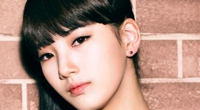 Tak lama sejak mengikuti audisi, gadis cantik ini direkrut menjadi seorang trainee di bawah naungan JYP Entertainment. Dalam kurun waktu 1 tahun, Suzy berhasil debut menjadi bagian dari girl group bernama Miss A di tahun 2010./ Foto: koreaboo.com