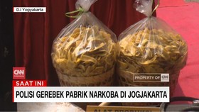 VIDEO: Bareskrim Gerebek Produsen Kripik Pisang Narkoba di Yogyakarta