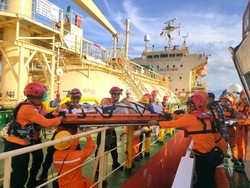 Terjatuh dari Buritan, ABK Kapal Tanker Tujuan India Dievakuasi ke Aceh
