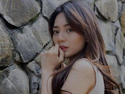 Berlliana Lovell Curhat Pengalaman Asmara Lewat Lagu Baru