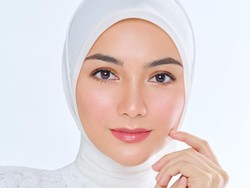 Citra Kirana Selalu Glowing Meski Berkulit Kering, Ini Skincare Rutinnya
