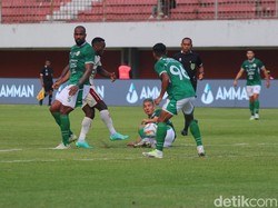 Puji Legiun Asing Persis, Bertrand Crasson Minta Penggawa PSS Siap Mental