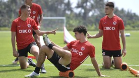 FOTO: Tim Peserta Piala Dunia U-17 Latihan di Bawah Matahari Bali