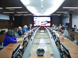 World Bank Tertarik Bantu Program Jokowi Perbaiki Jalan hingga Sanitasi
