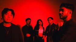 Lirik Lagu Jangan Pergi - RE:UNION X Vierratale