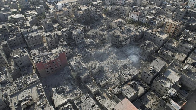 Genap sebulan Israel melancarkan serangan ke Jalur Gaza menyebabkan 10 ribu warga Palestina tewas.