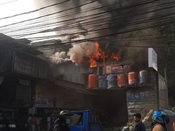 6 Orang Luka Akibat Kebakaran Toko Bangunan di Cilandak, Kerugian Rp 3,5 M