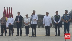 Jokowi Lepas 51,5 Ton Bantuan Indonesia untuk Palestina