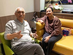 Luhut Keluar RS, Kini Masih di Singapura untuk Sementara