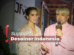 Tampilan Casual ke Fashion Week, Marsha Timothy Pilih Dandan Sendiri