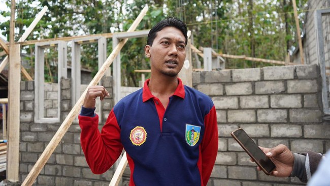 Bupati muda yang akrab disapa Ditho memberikan apresiasi atas kejujuran yang dilakukan driver ojol Anggit yang dinilai patut dijadikan contoh bagi warga lain.