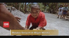 VIDEO: Melukis Senyum di Wajah Mereka