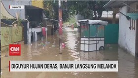 VIDEO: Diguyur Hujan Deras, Banjir Langsung Melanda Jakarta dan Bekasi