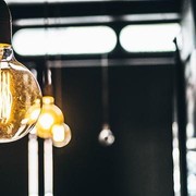 5 Kebiasaan yang Bikin Tagihan Listrik Membengkak, Ada yang Sering Kamu Lakukan?