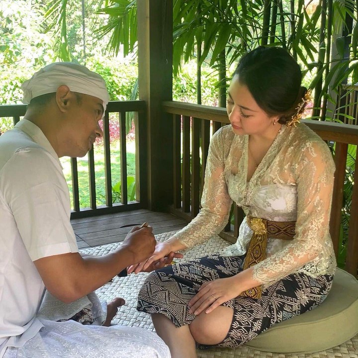 <p>Sherina menikmati waktu liburan singkatnya dengan berbagai aktivitas selama di Bali. (Foto: Instagram @sherinamunaf)</p>