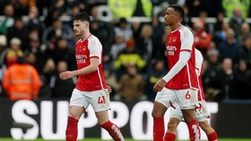 FOTO: Arsenal Telan Kekalahan Pertama di Liga Inggris