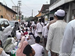 Hari Terakhir Haul Habib Ali Solo, Jemaah Membeludak Sejak Subuh